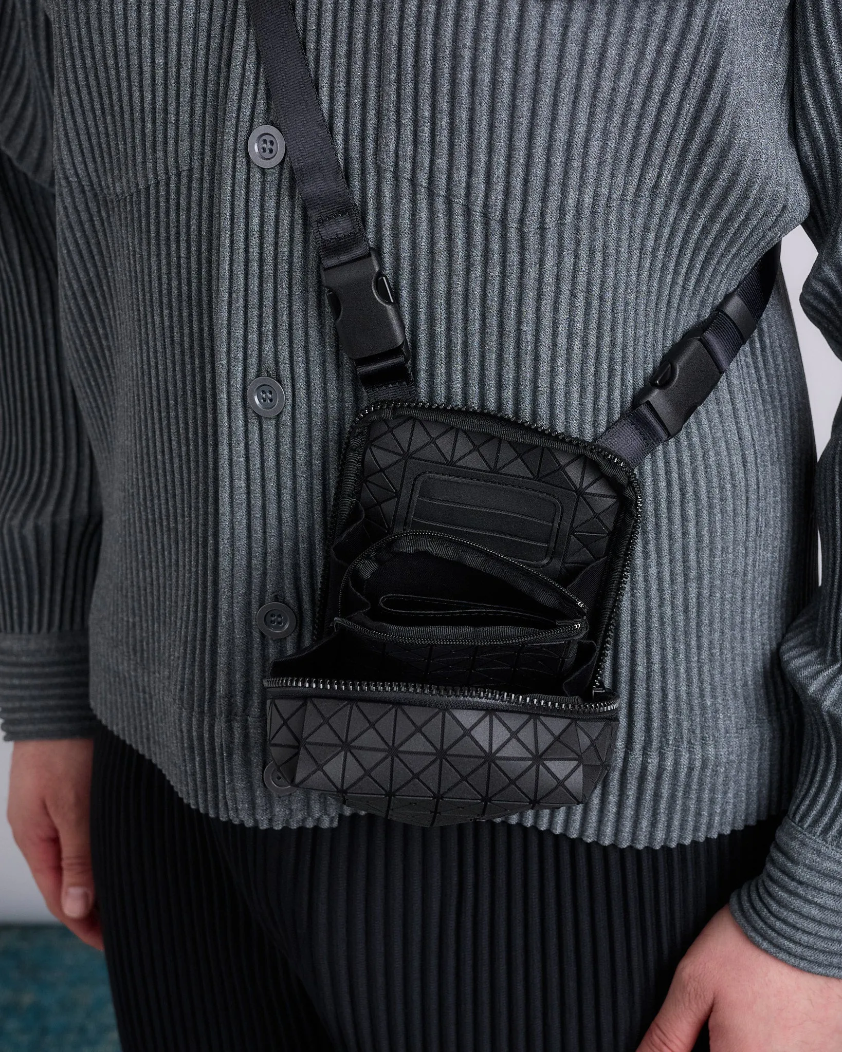 BAO BAO ISSEY MIYAKE Repeat Beetle Bag Matte Black