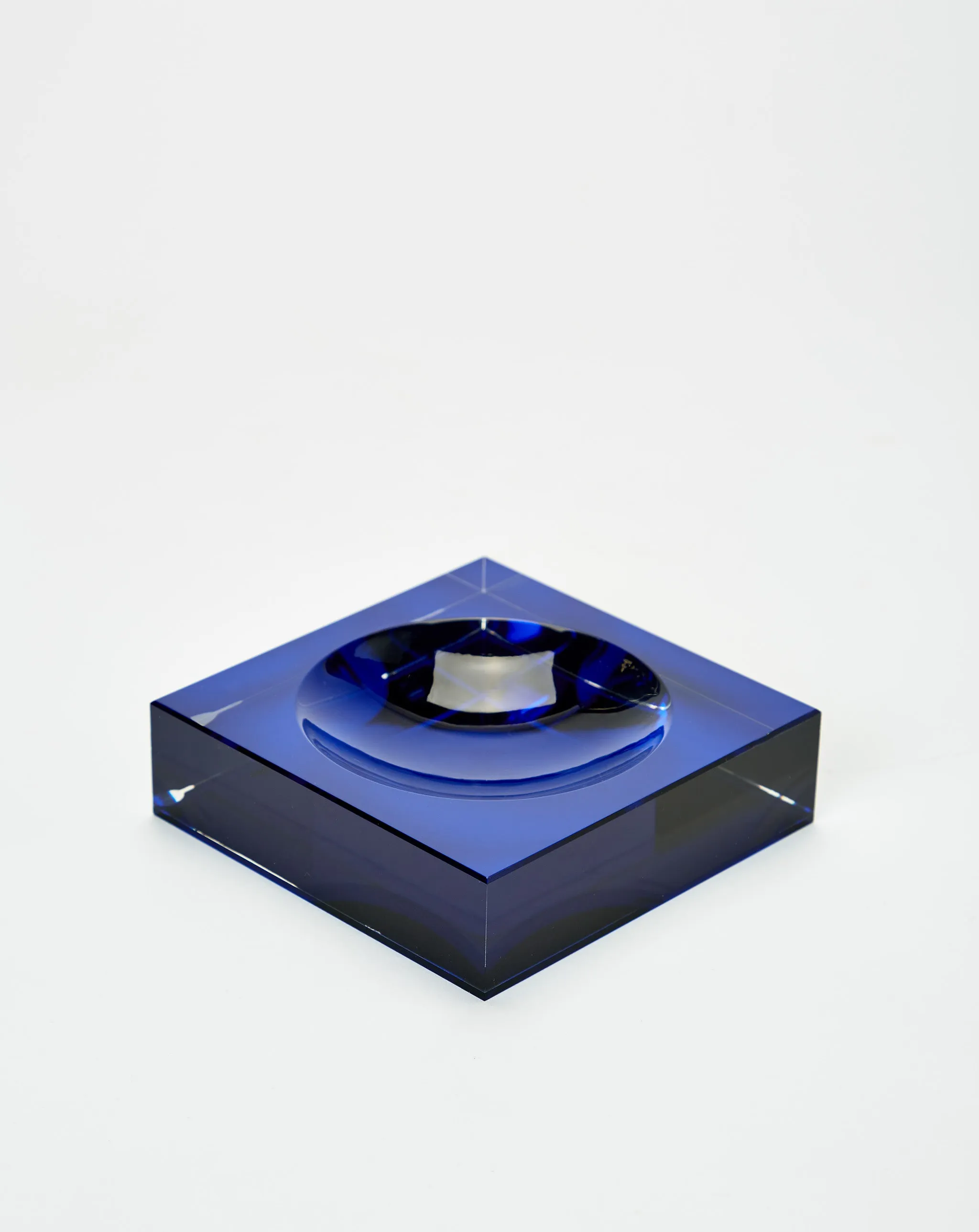 Contrast Candy Dish