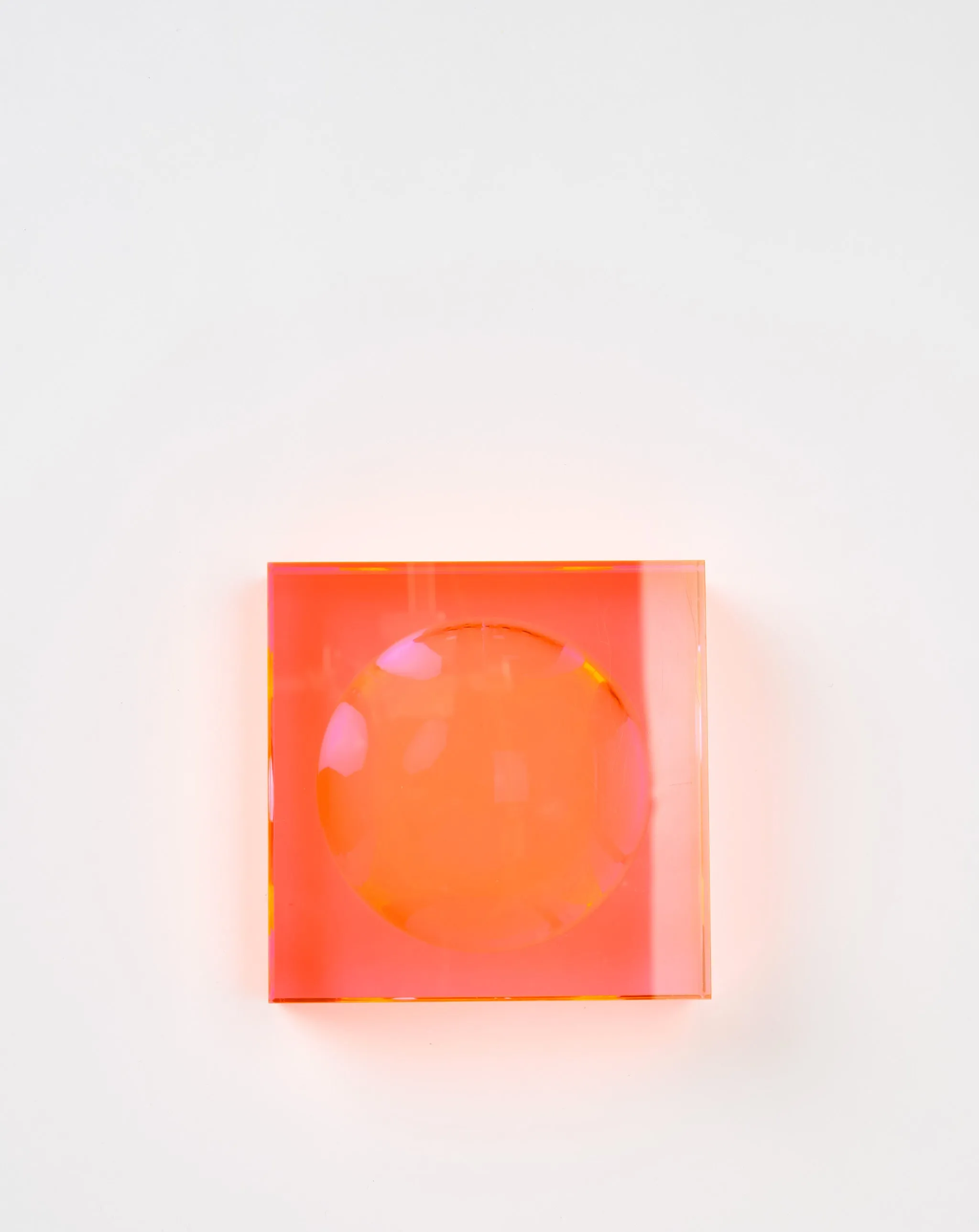 Contrast Candy Dish