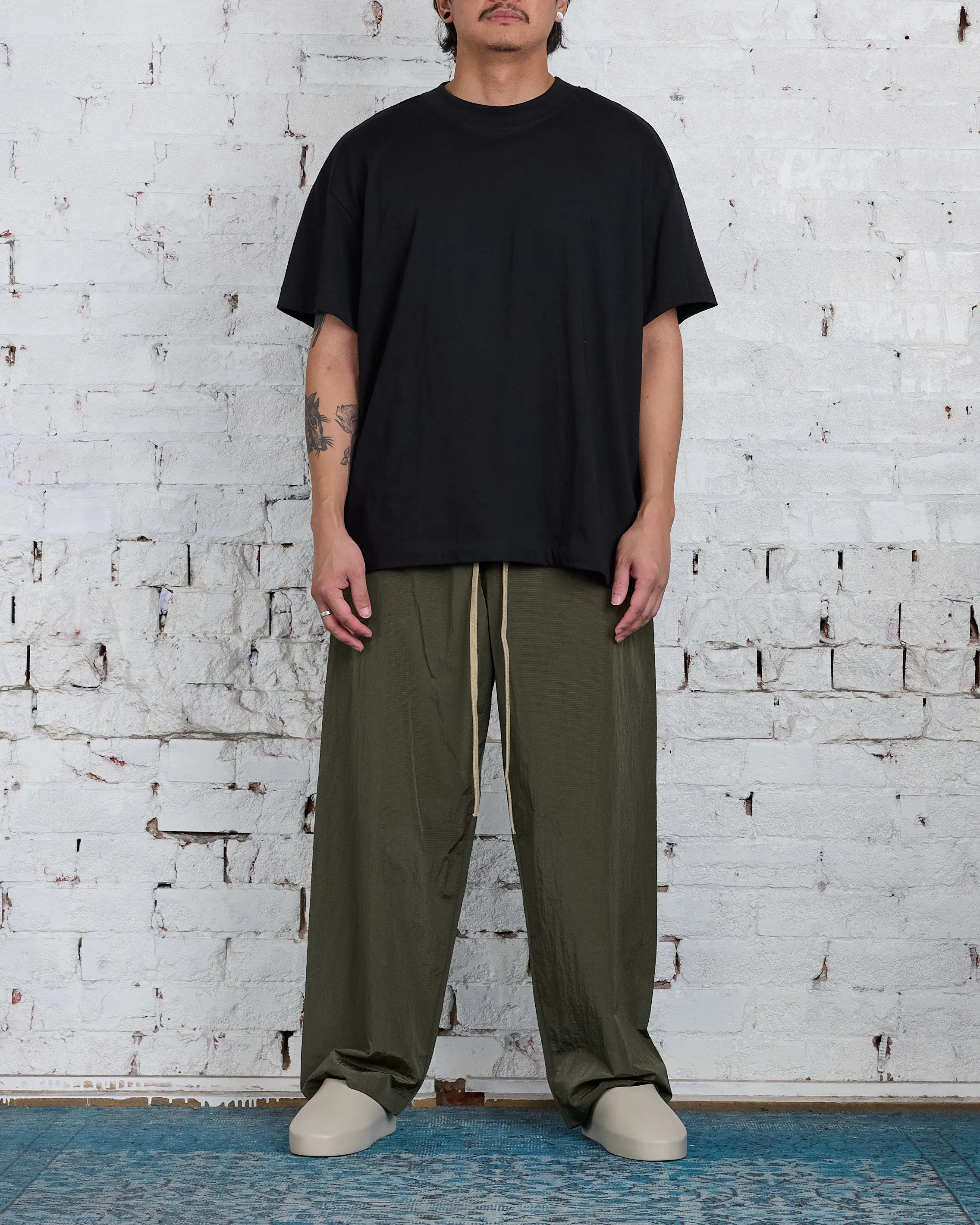 Fear of God Essentials Ripstop Relaxed Pant Military