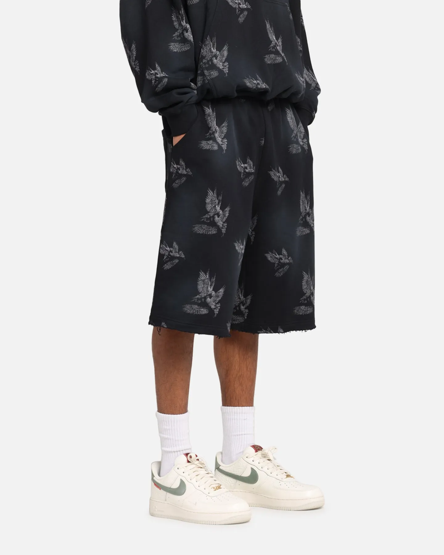 Saint Morta Doves Baggy Sweat Shorts Vintage Black