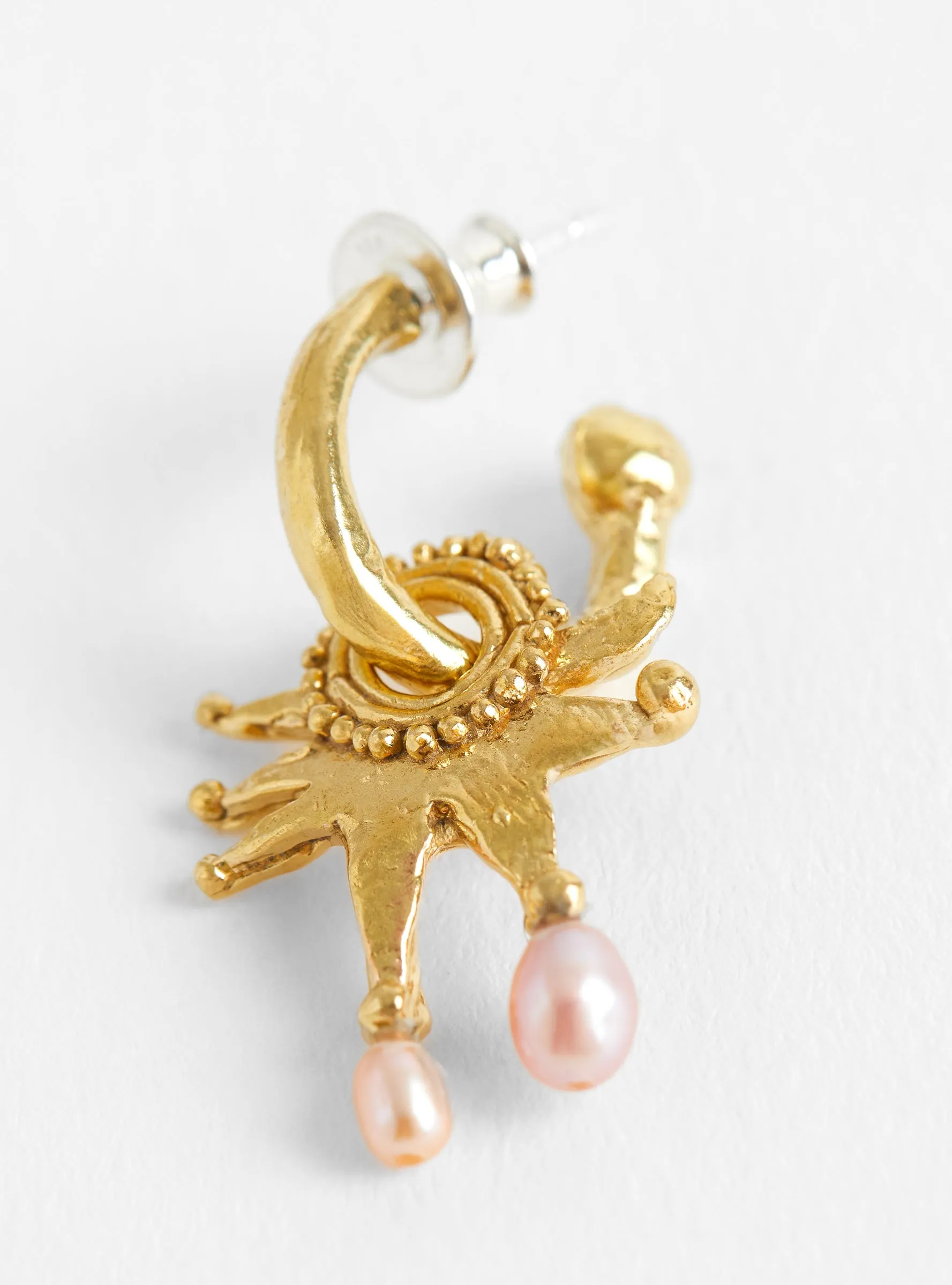 The Pierrot Tomb Charm Hoop Freshwater Pearl