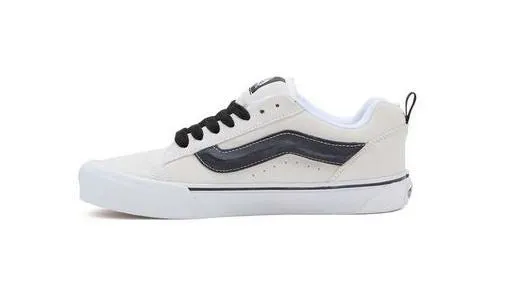 VANS KNU SKOOL SUEDE WHITE/BLACK | ZAPATILLAS DE SKATE DE GAMUZA